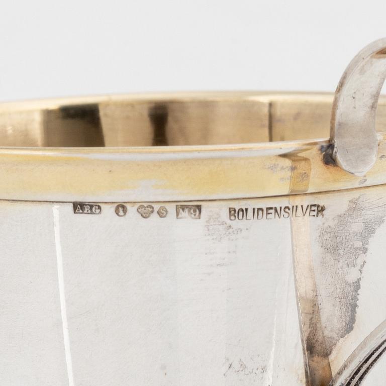 Twelve parcel gilt silver mugs, Johanna Gottschalk, Arkala, Stockholm, 1962-68.