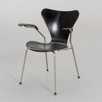 ARNE JACOBSEN CHAIR "SJUAN".