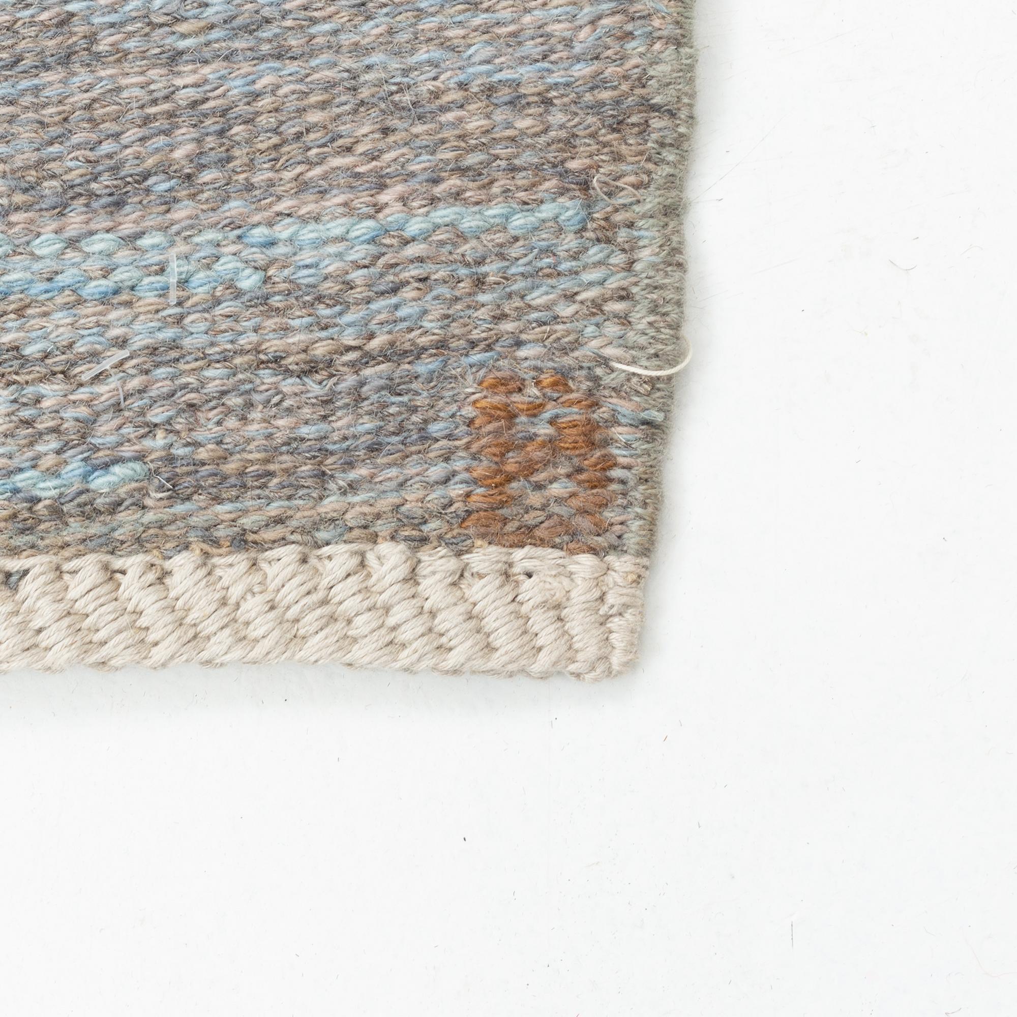 Matta, gobelängteknik, signerad B (Bohusslöjd) 245 x 195 cm.