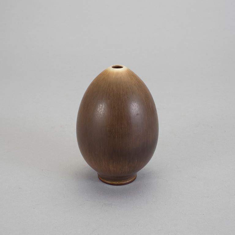 BERNDT FRIBERG, vas, stengods, Gustavsberg studio 1965.