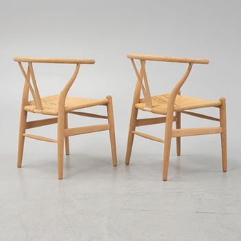 Hans J Wegner, karmstolar, 5 st, "CH 24"/ "Y-stolen", Carl Hansen & Son, Odense, Danmark.