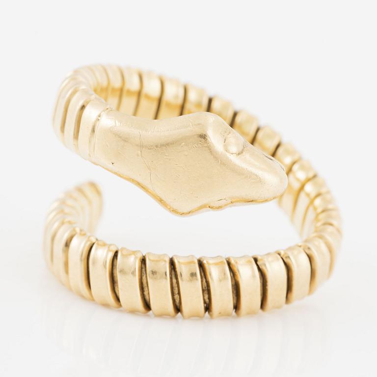 Ring, 18K gold in the form of a serpent.