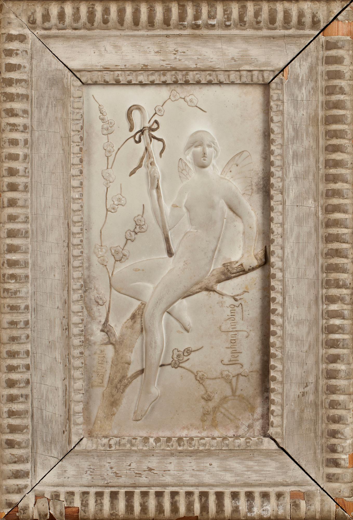 STEPHAN SINDING, väggrelief, biskvi, Bing & Gröndahl, 1900-talets första hälft.