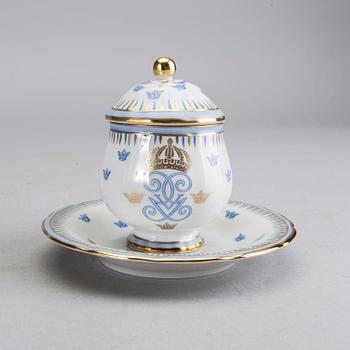 12 PORCELAIN CUSTARD CUPS WITH SAUCERS, Rörstrand, Sweden second half of 20th century.