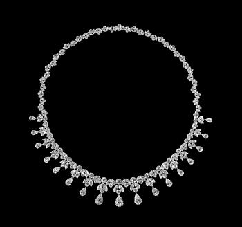 1001. An important diamond necklace, tot. 39 cts of drop- brilliant- and navett cut diamonds.