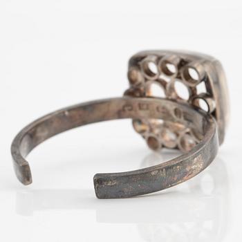 Cecilia Johansson, armring silver och bergkristall.