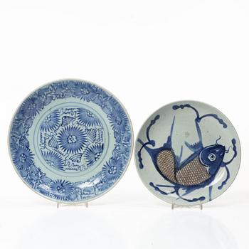 Skålfat 2 st, porslin, Kina, 1800-tal.