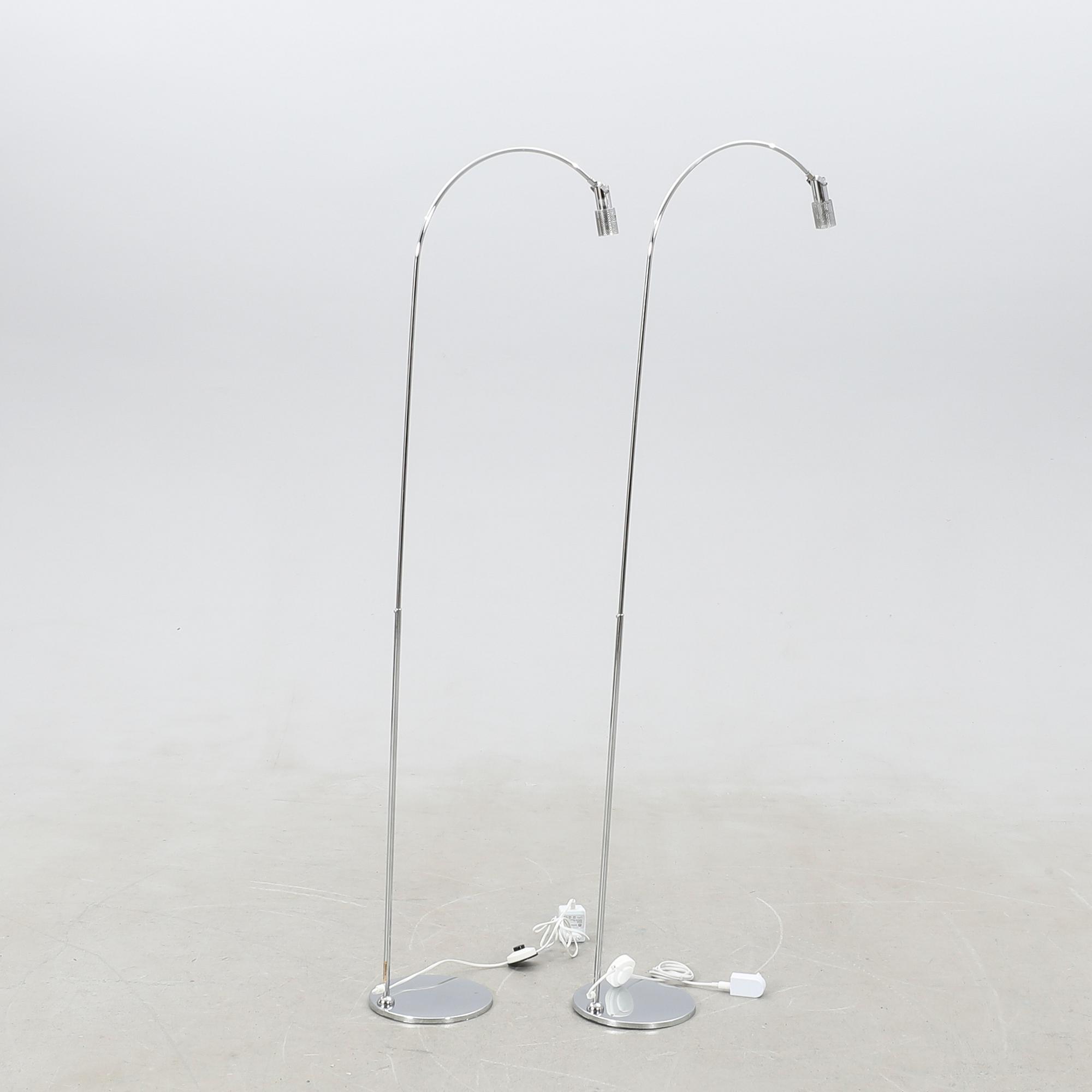 Golvlampor ett par Öia belysning 2000-tal.