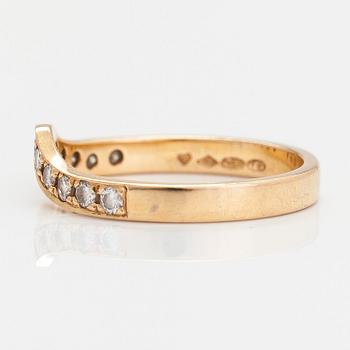 Ring, 18K guld, briljantslipade diamanter totalt ca 0.27 ct, Tillander, Helsingfors 1986.