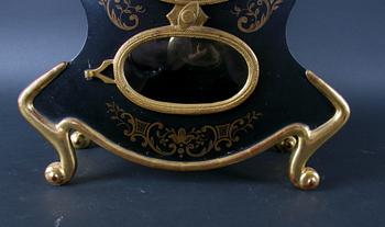 BORDSPENDYL, Louis XV-stil.