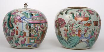 LOCKBOJANER, 2 st, porslin, Kina. 1800-tal.