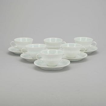 MACKAKOPPAR, 6 st, Arabia Friedl Holzer-Kjellberg, 1900-talets senare hälft.