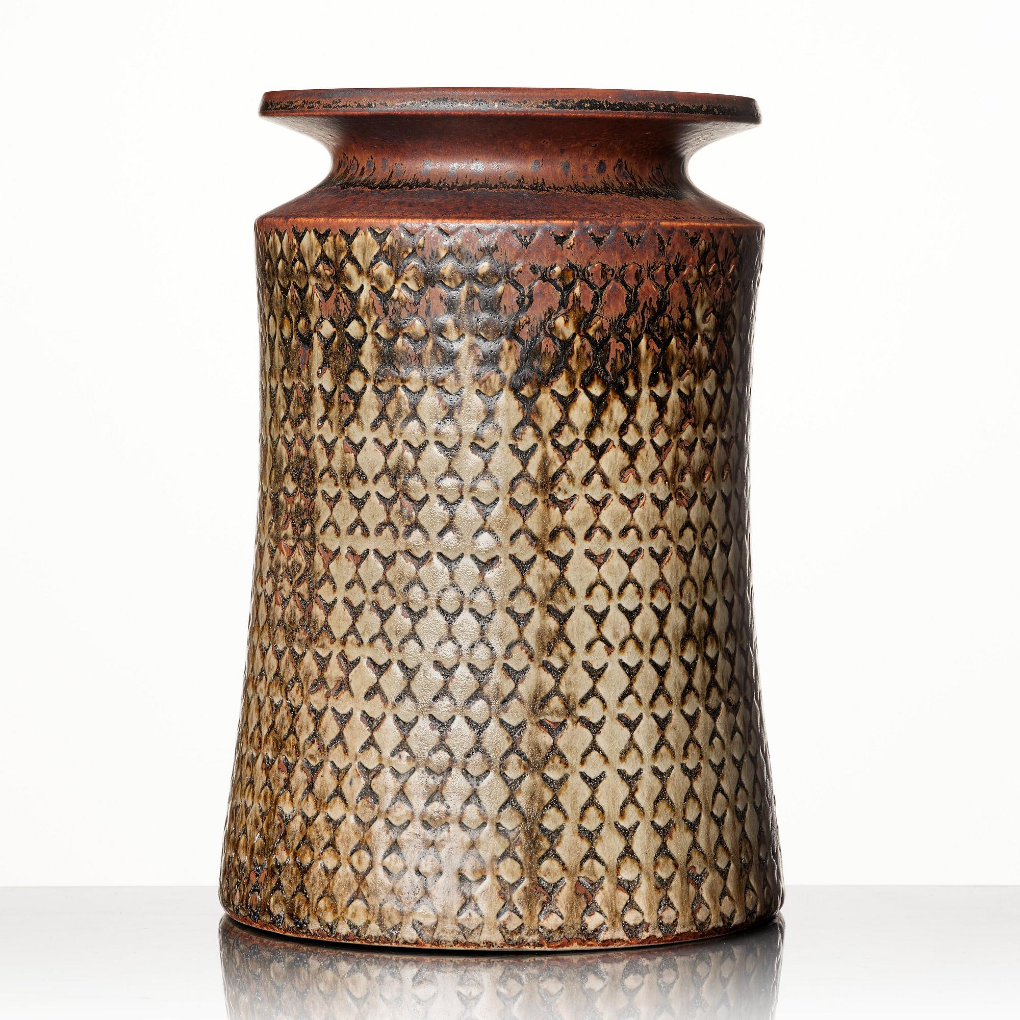 Stig Lindberg, a stoneware vase, Gustavsberg studio, Sweden 1967.