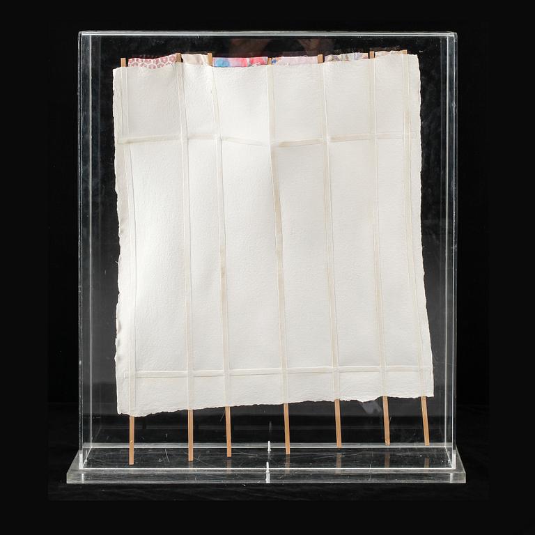 ROBERT RAUSCHENBERG, multipel. Handgjort papper, bambu och tyg, 1975, signerad med blyerts 17/28.