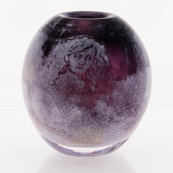 ELLA VARVIO, a glass vase / sculpture, signed Ella Varvio 2017.