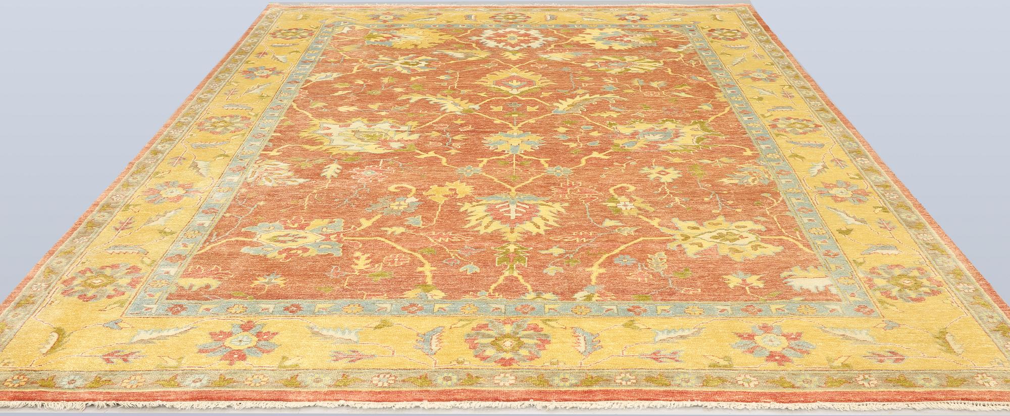 A carpet, Ziegler design, approx. 362 x 274 cm.