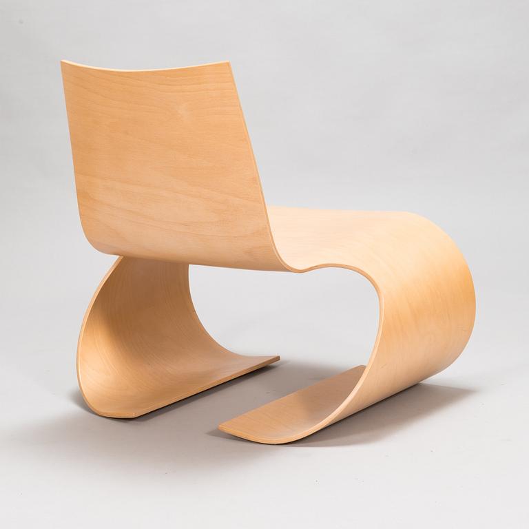 Peter Karpf, a 2001 'Oto' chair for Iform.