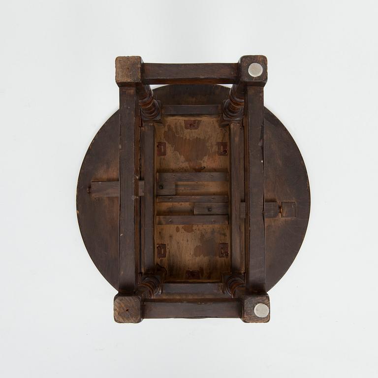 SIDEBOARD med klaffar, engelsk stil, 1900-talets början.