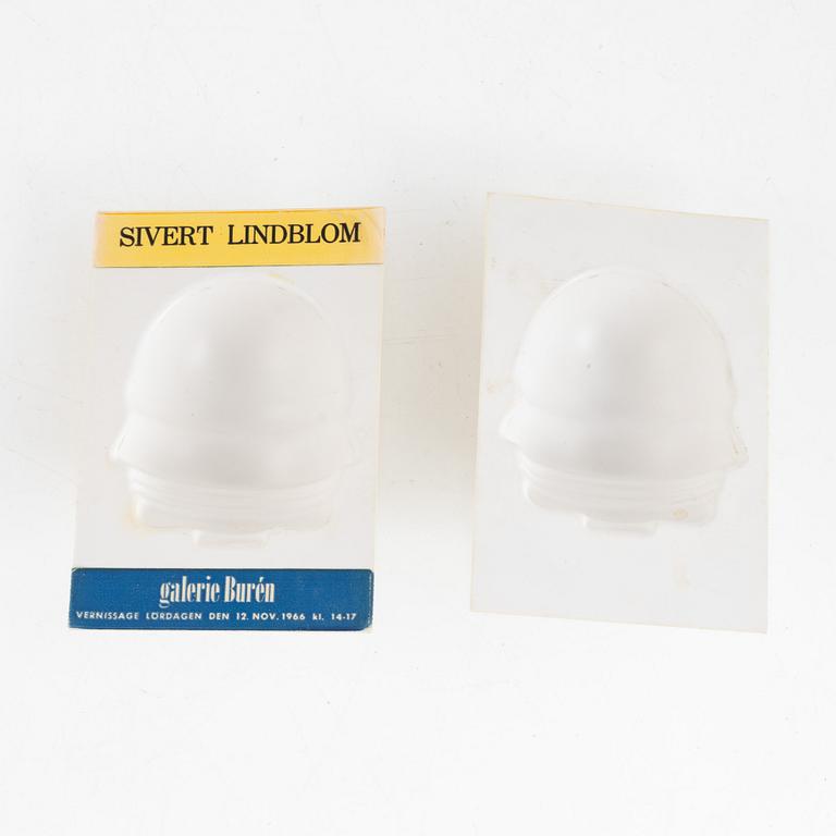 Sivert Lindblom, skulpturer, 5 delar, plast, 3 st stämpelsignerade 1968.