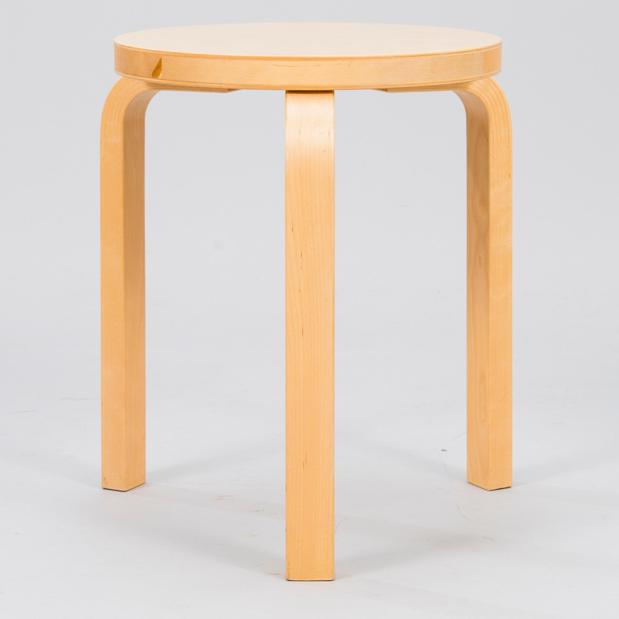 ALVAR AALTO, TUOLEJA, 4 kpl, malli 66, JAKKARA, malli 60, Artek 1900-luvun loppupuoli.