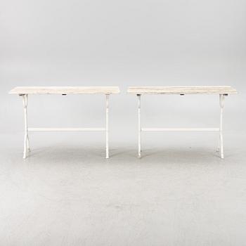 A set of seven garden chairs and two tables Byarums bruk, later part of the 20th century.