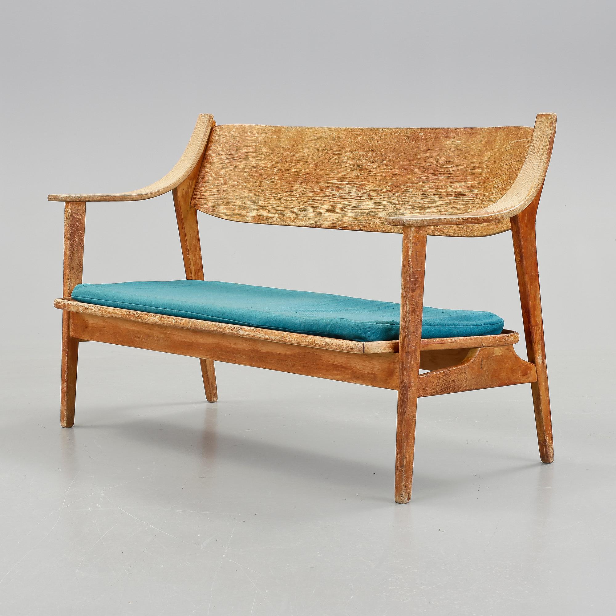 SOFFA, troligen Folke Janson för SM Wencrattz, omkr 1900-talets mitt.