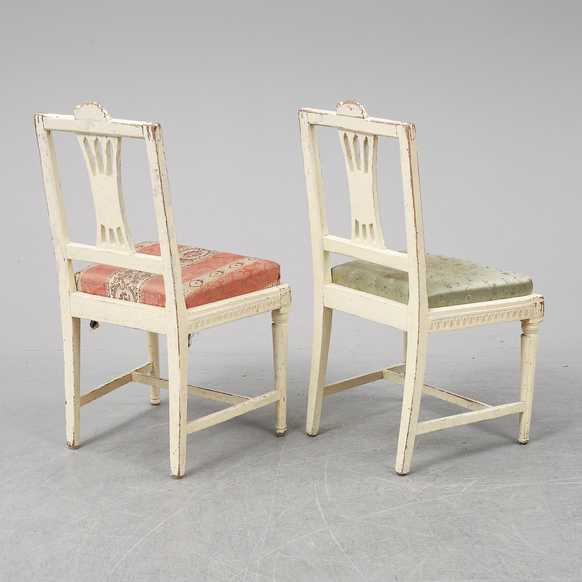 Seven Gustavian chairs from around year 1800.