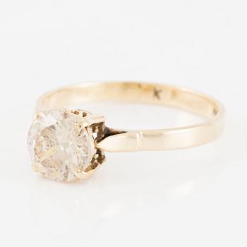 Ring, 18K gold with yellow-toned synthetic stone.