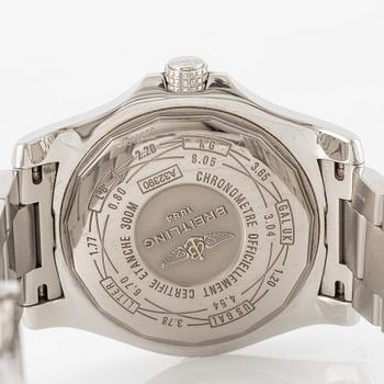 Breitling, Avenger II, GMT, wristwatch, 43 mm.
