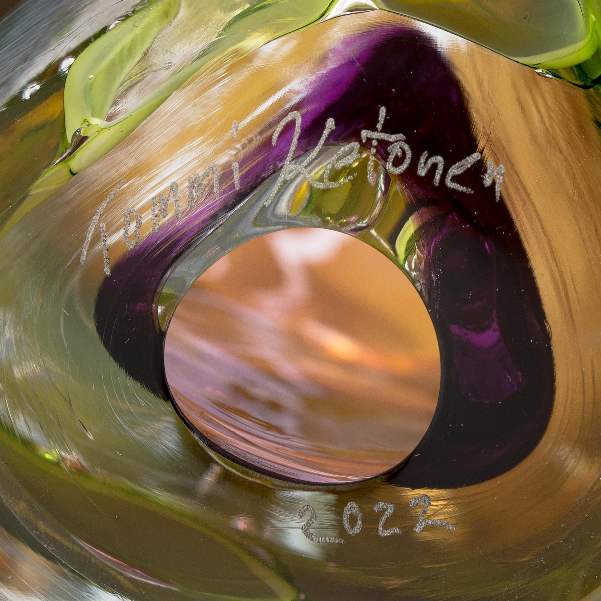 Tommi Ketonen, glass sculpture, 'Representative until the very end', signed Tommi Ketonen 2022, Nuutajärvi.