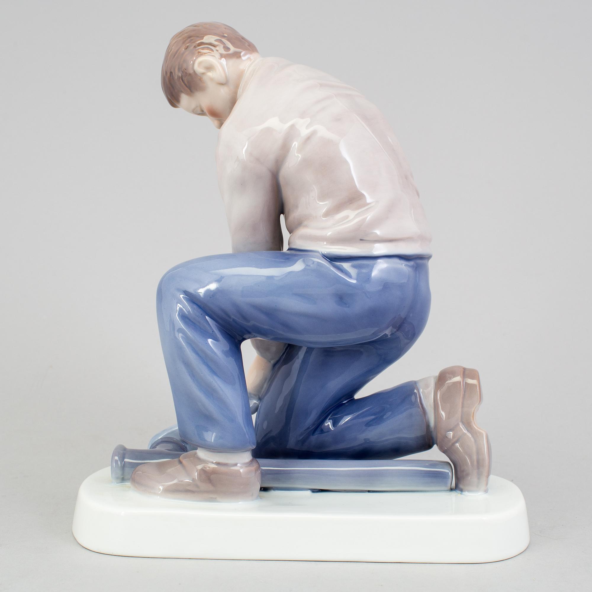 A porcelain figurine by Bing & Gröndahl, Denmark.