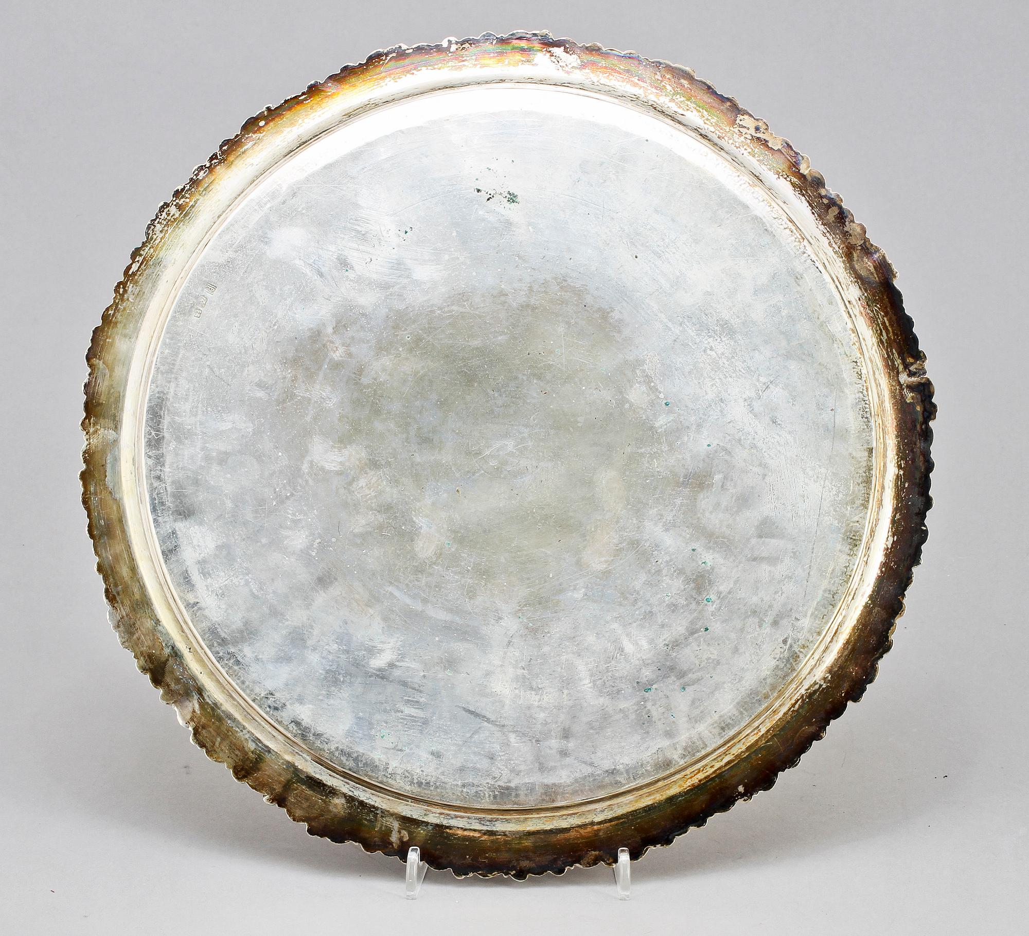 BRICKA, silver, orientalisk, 1900-tal. Tot. v. ca 830 g.