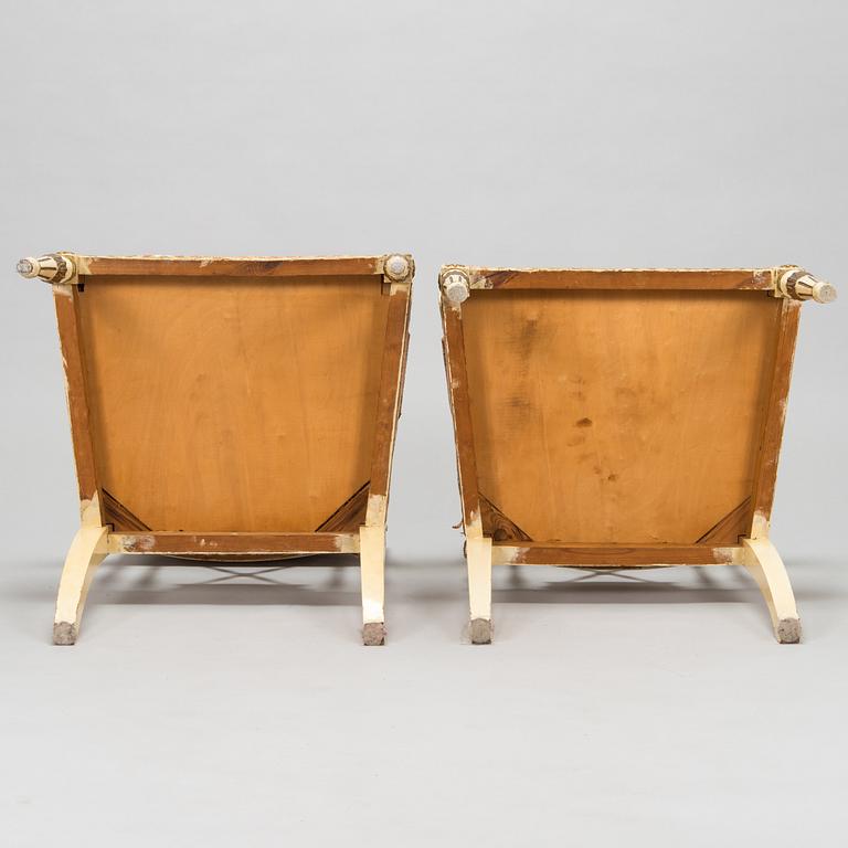 Soffa, bord samt ett par karmstolar, sengustaviansk stil, 1900-talets början.