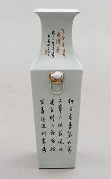 VAS, porslin, Kina, 1800-/1900-tal.