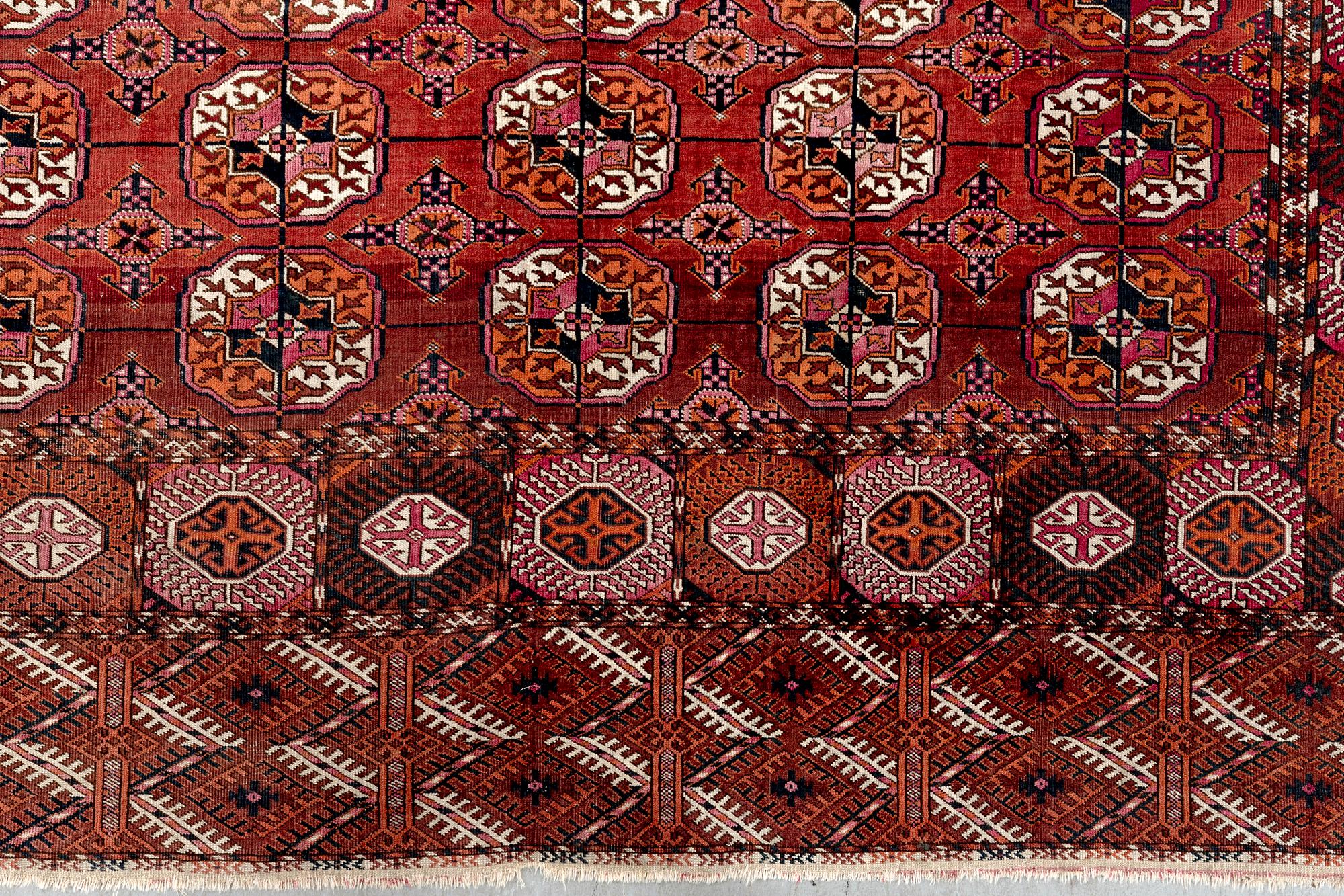 Matta Tekke turkmen semiantik ca 352x 211 cm.