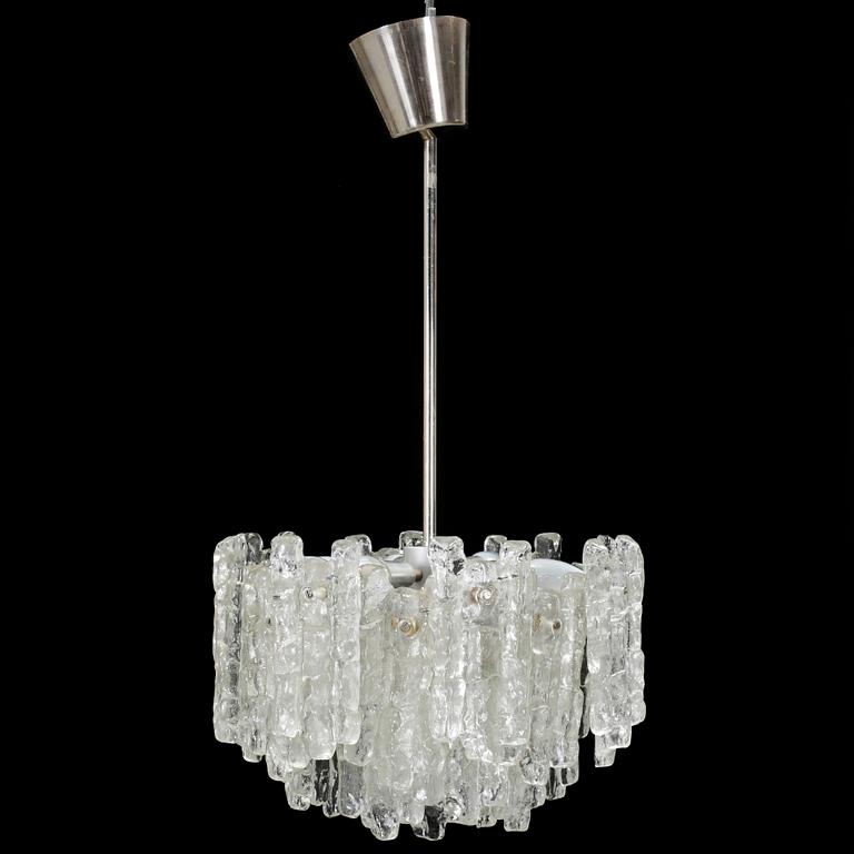 TAKLAMPA, "Ice block chandelier", J.T Design, Kalmar, Österrike, 1960-tal. Höjd ca 70 cm.