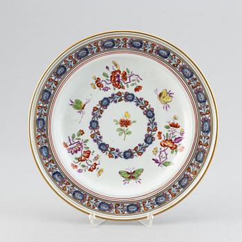 Tallrik, porslin. Meissen, Marocilini, 1700-talets slut.