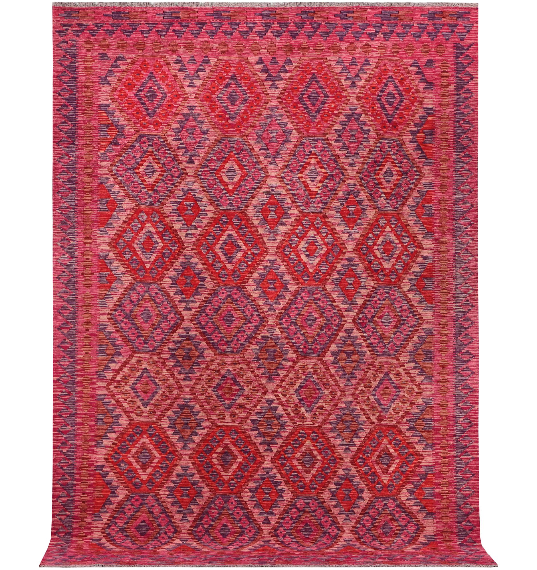 A Kilim carpet, c. 295 x 200 cm.