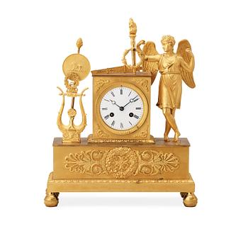 1346. A French Empire 19th century gilt bronze mantel clock.