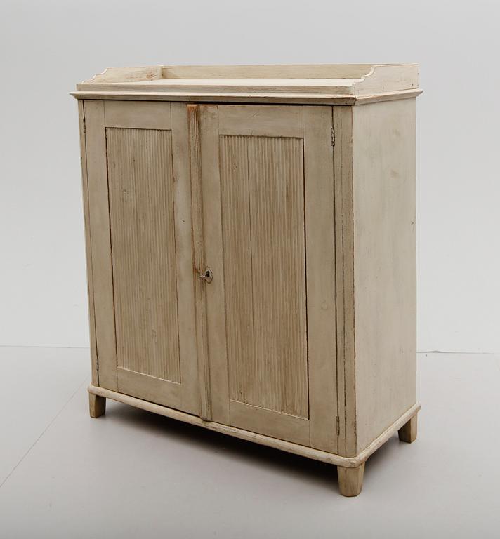 SKÄNK, gustaviansk stil, 1800-talets mitt.