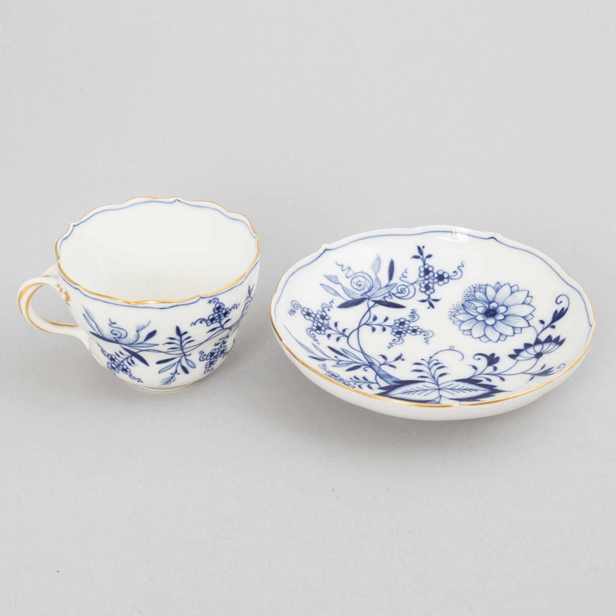 Meissen, 68 pieces of a porcelain dinner service, "Blue Onion", Germany, early 20th century.