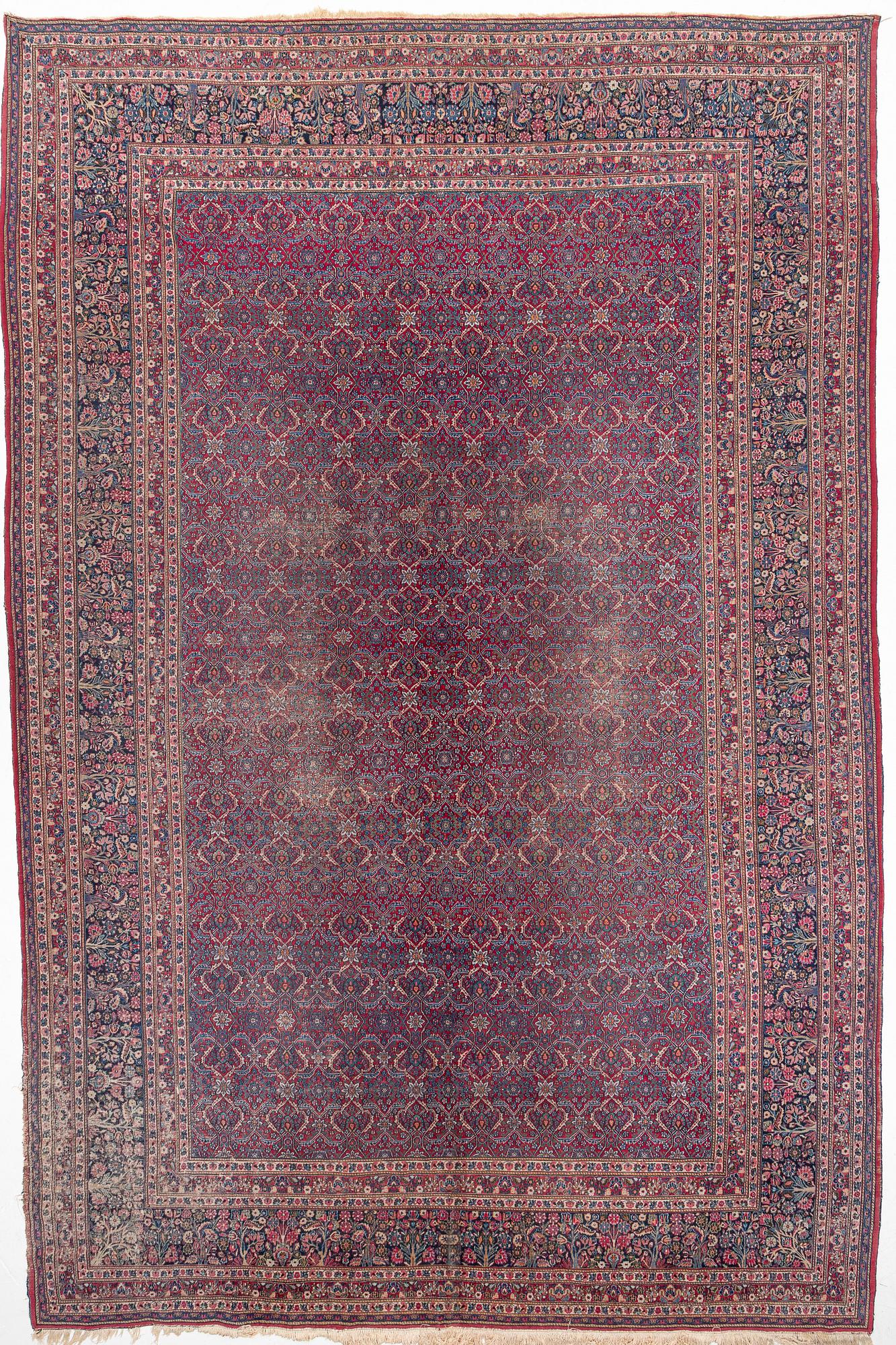 Carpet, Kirman, antique/semi-antique, approx. 560 x 375 cm.