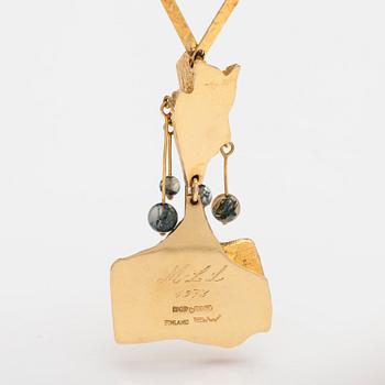 BJÖRN WECKSTRÖM, An 18K gold necklace "Rain in the mountains" with moss agate. Lapponia 1970.