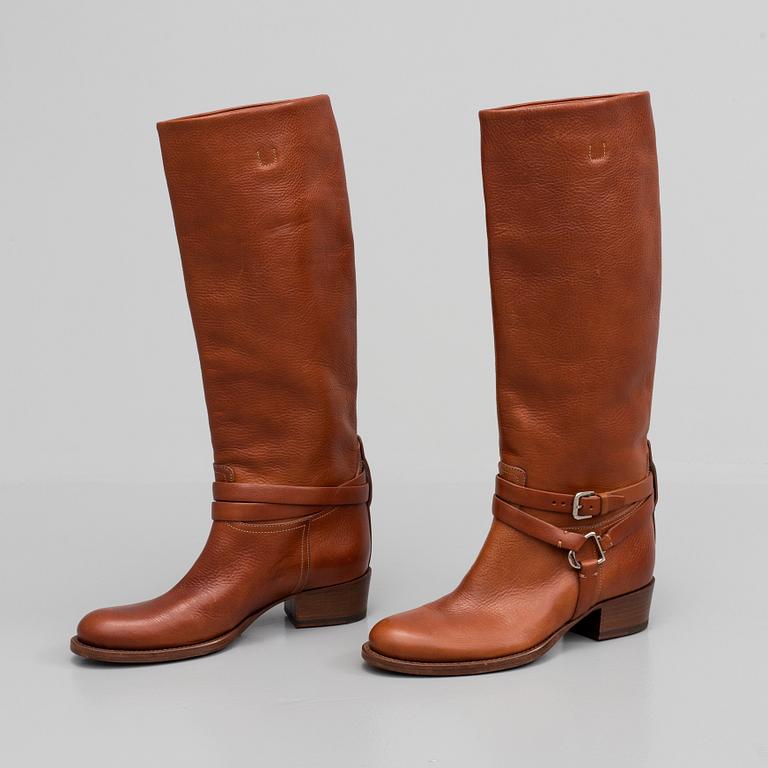 A pair of leatherboots/wellingtons by Ralph Lauren.