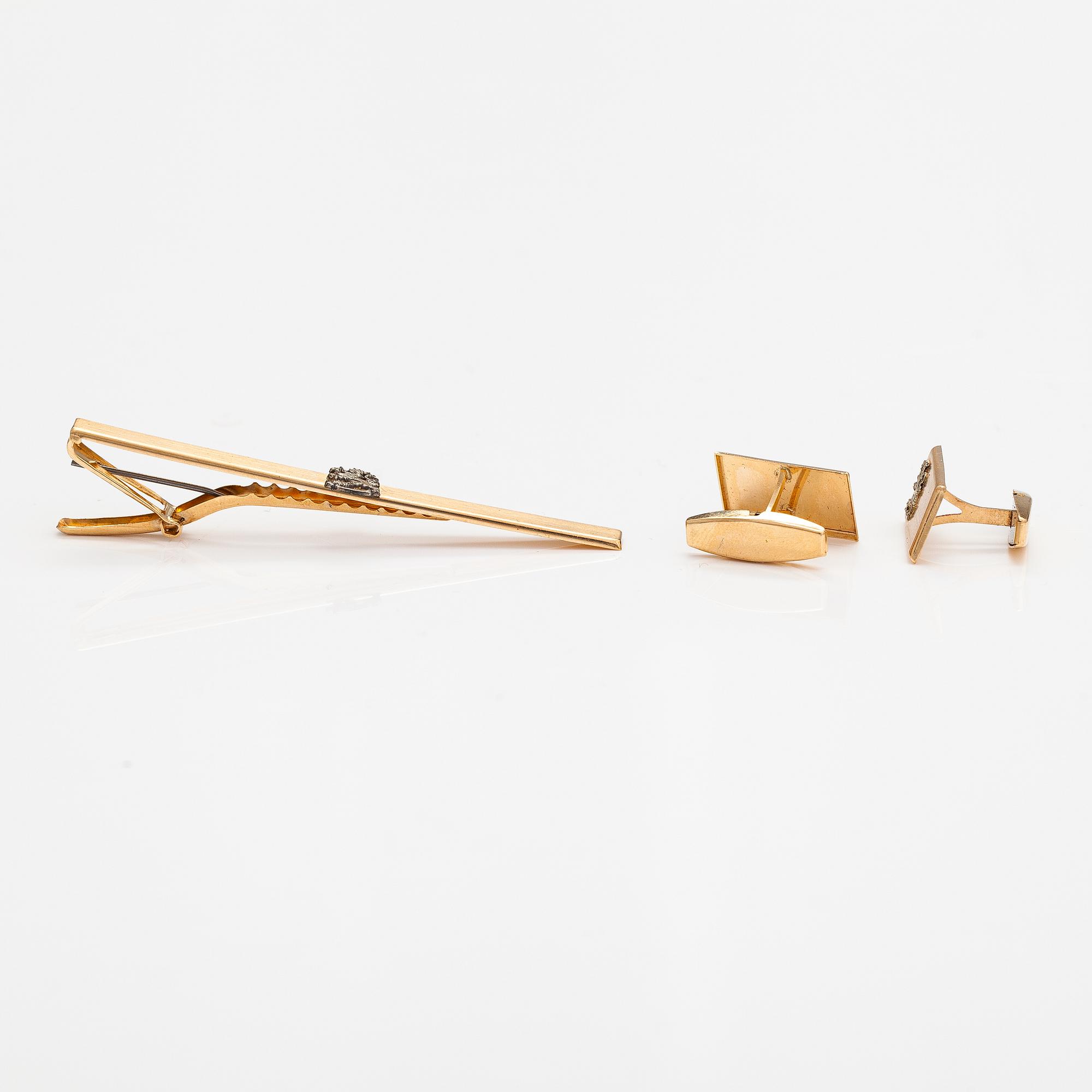 A tie pin and a pair of cufflinks made of 14K gold. Risto Orell, Vaasa.