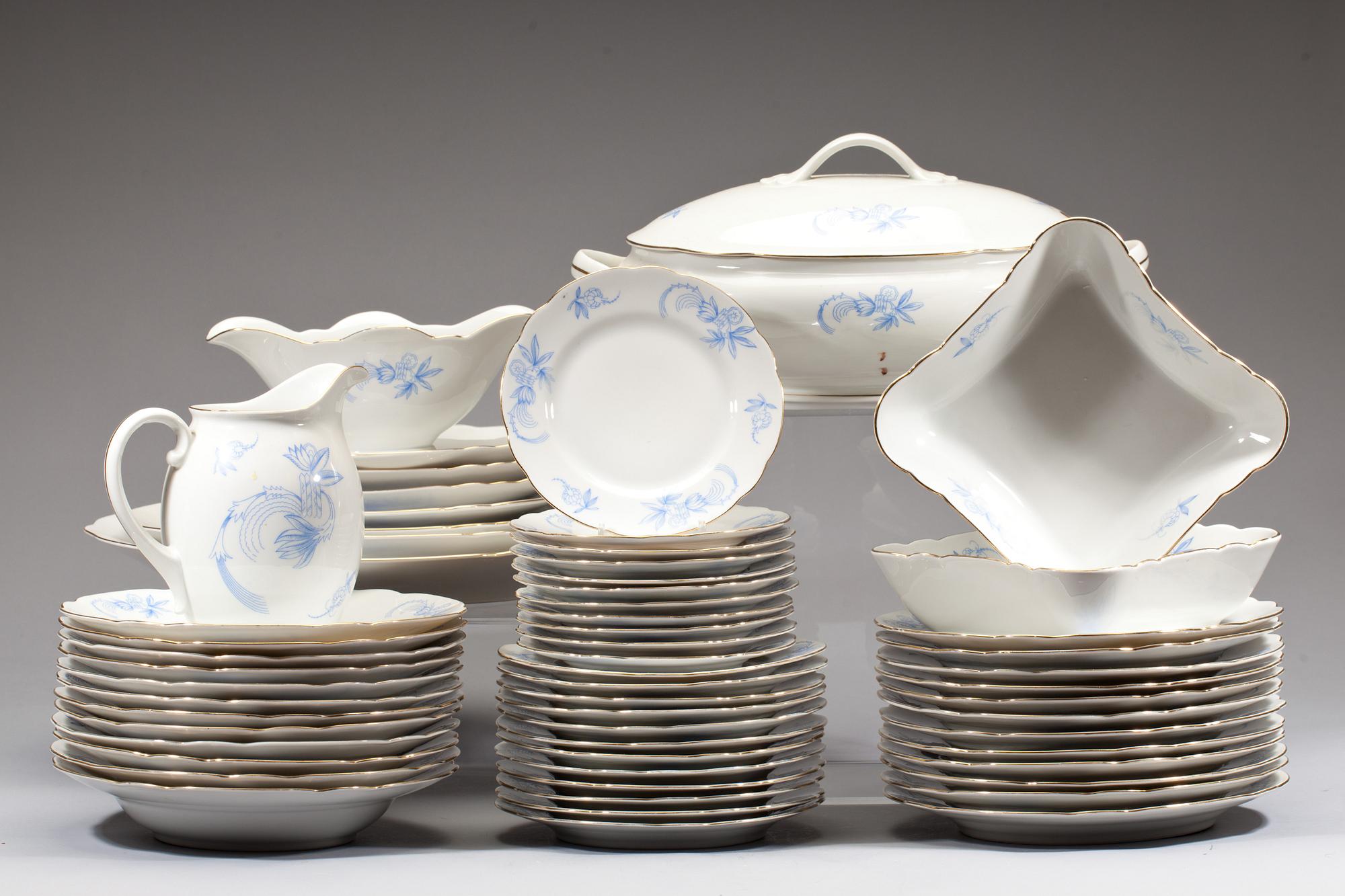 MATSERVIS, ca 60 delar, porslin. Koenigszelt.