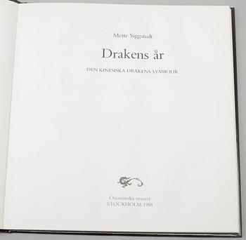 10 books on chinese and japanese works of art.