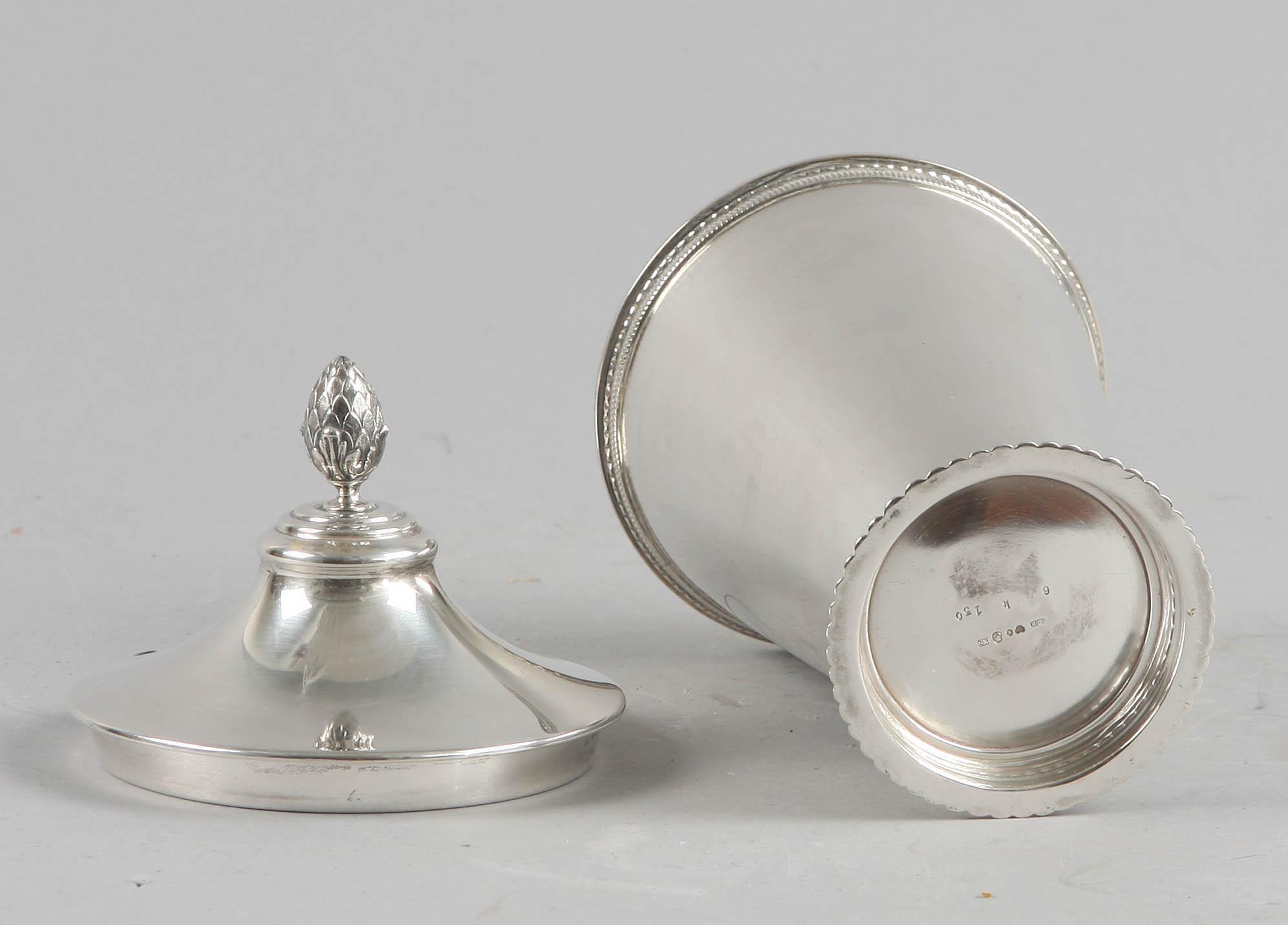 LOCKPOKAL, silver. C.G Hallberg, Stockholm 1939-41. Ca 354 gr.