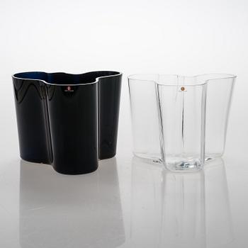 ALVAR AALTO, vaser, 2 st, modell 3030, Iittala, Finland.