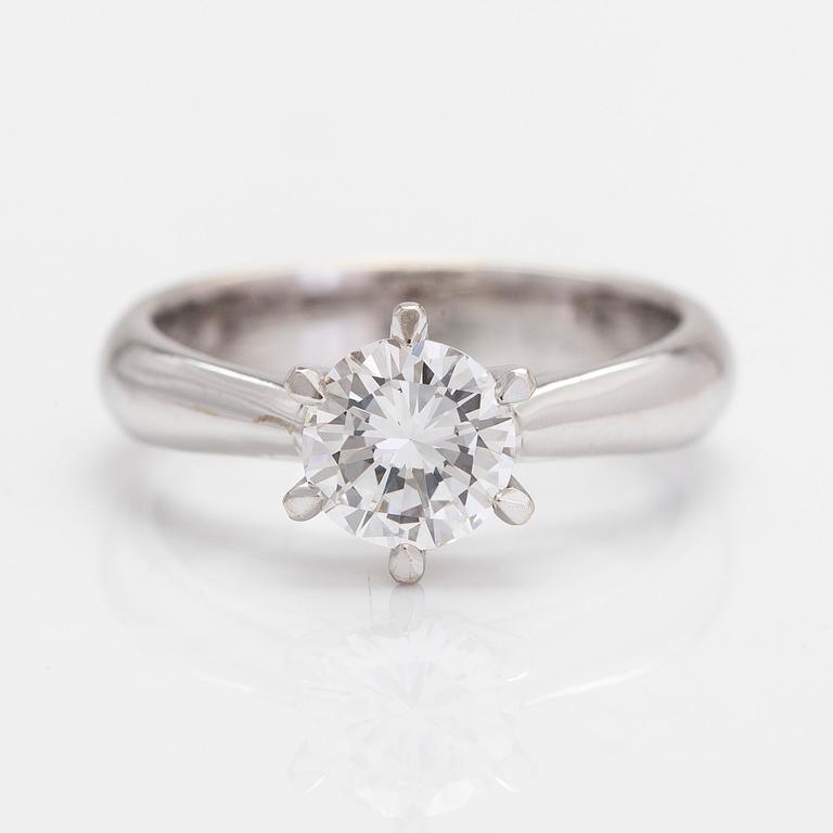 A 14K white gold ring, with a brilliant-cut diamond approx. 0.94 ct.